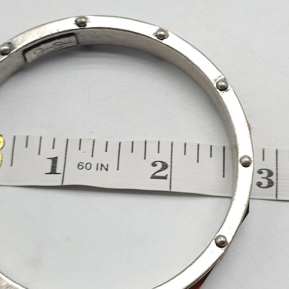 Jessica Simpson Silver Tone Bangle Bracelet Acrylic Rhinestone Accents - Picture 5 of 5